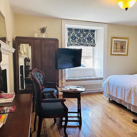 Porters Coffee Shop And 3*