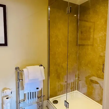 Oda ve Kahvaltı Porters Coffee Shop And Helmsley